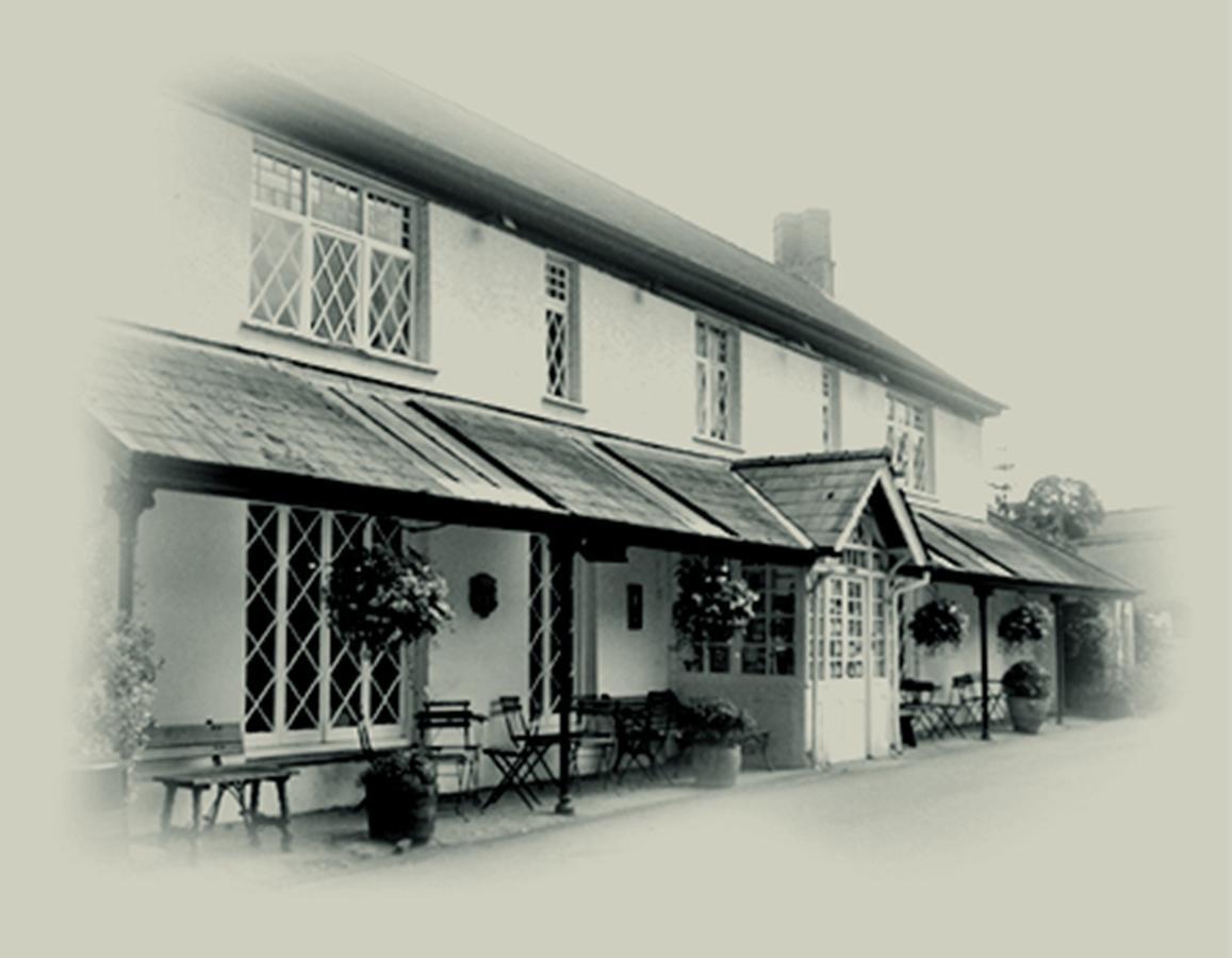 The Clytha Arms Hotel Abergavenny Exterior foto